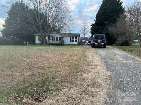 1001 Round Peak Church Road, Mount Airy, NC 27030