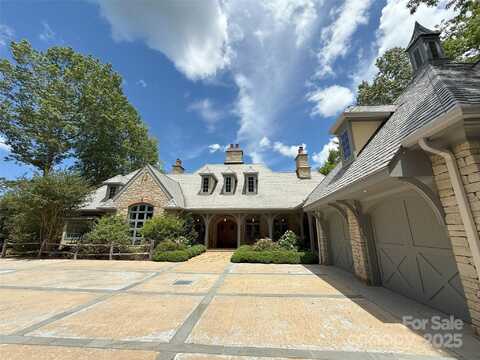 138 Indian Trace, Lake Toxaway, NC 28747