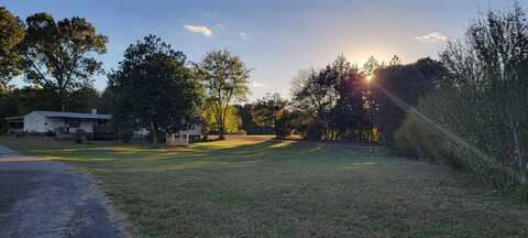 2110 Red Top Hill Road, Buchanan, TN 38222