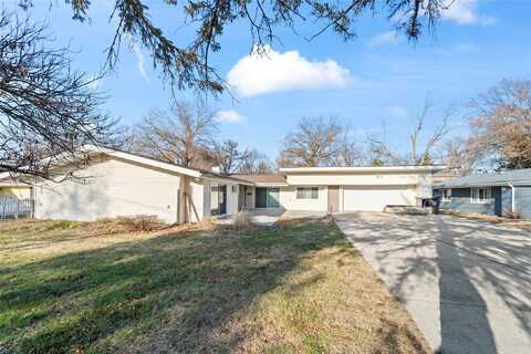 1407 Lewis Avenue, Des Moines, IA 50315