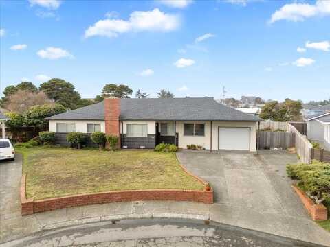 1120 Doran, Crescent City, CA 95531