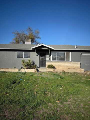 170 Spring Lane W, Lemoore, CA 93245