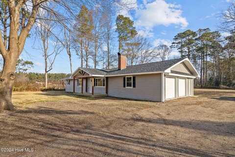 2081 Chandler Road, Vanceboro, NC 28586