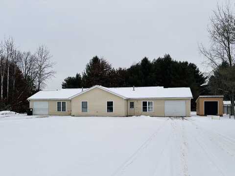 7044 N Main St, Evart, MI 49631