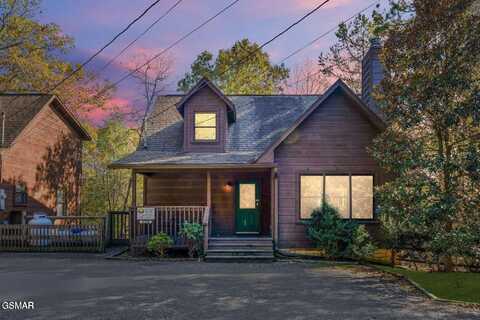 448 Silver Maple Lane Lane, Gatlinburg, TN 37738