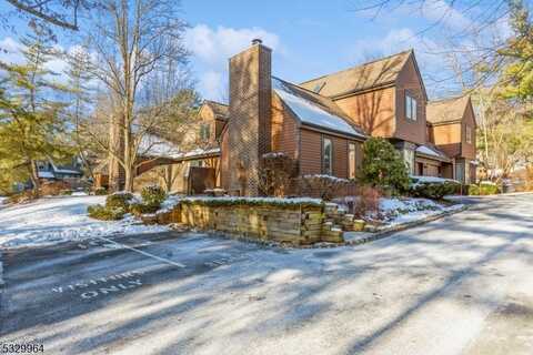 8 Valley View Dr, Bernardsville, NJ 07920