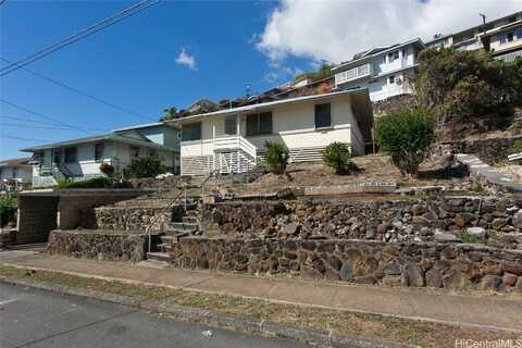 1358 Makaikoa Street, Honolulu, HI 96821