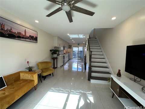 1023 Kapahulu Avenue, Honolulu, HI 96816