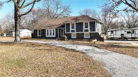 621 Russell Street, Lathrop, MO 64465