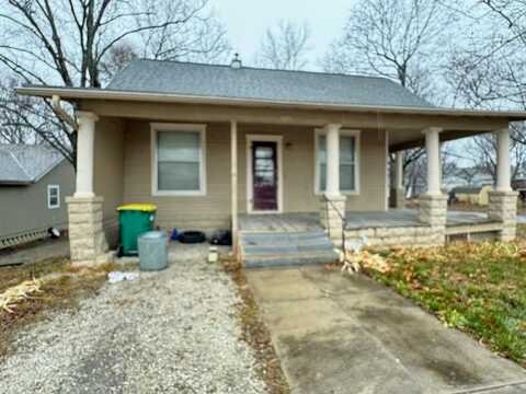 302 W Shawnee Street, Paola, KS 66071