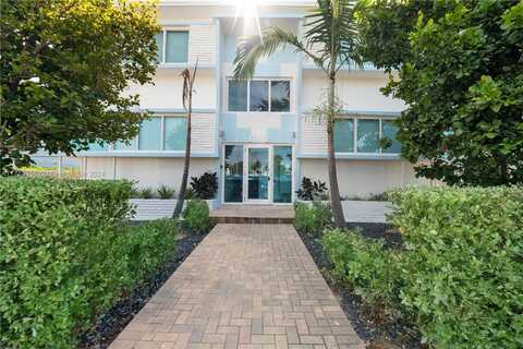 6971 Carlyle Ave, Miami Beach, FL 33141