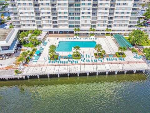 300 Bayview Dr, Sunny Isles Beach, FL 33160