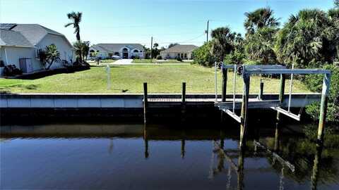 4466 BAYVIEW STREET, PORT CHARLOTTE, FL 33948