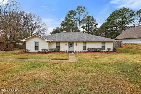 7059 Edgewater Drive, Ridgeland, MS 39157