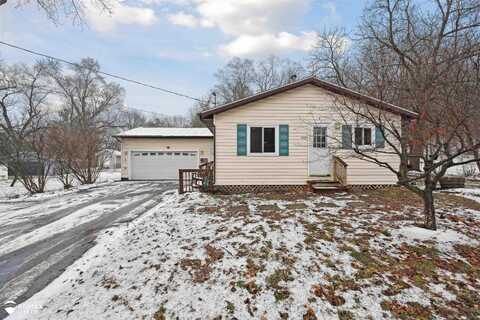 515 Franklin, Fenton, MI 48430