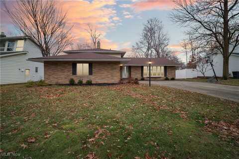 14400 Indian Creek Drive, Middleburg Heights, OH 44130