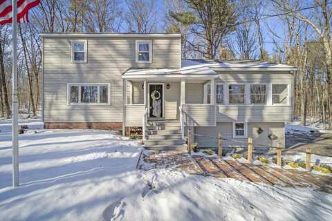 976 Pine Street, Hopkinton, NH 03229