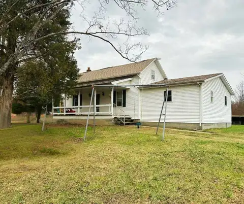 7305 Calvert Rd, Iuka, IL 62849