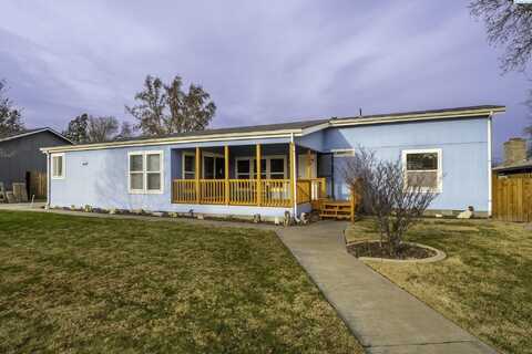 1208 W 26th Ave., Kennewick, WA 99337