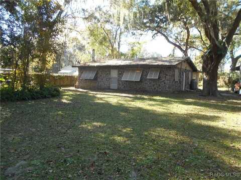 3752 CR 406 A, Lake Panasoffkee, FL 33538