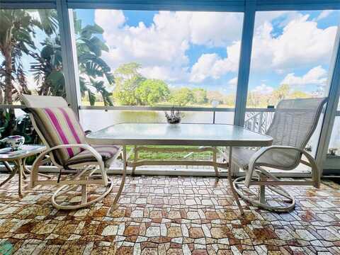 3551 Inverrary Dr, Lauderhill, FL 33319