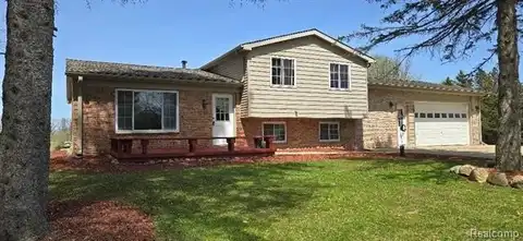 12070 Rattalee Lake Road, Davisburg, MI 48350