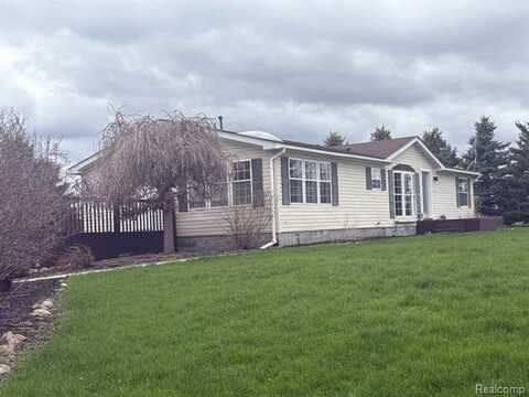 2652 Murphy Lake Rd, Silverwood, MI 48760