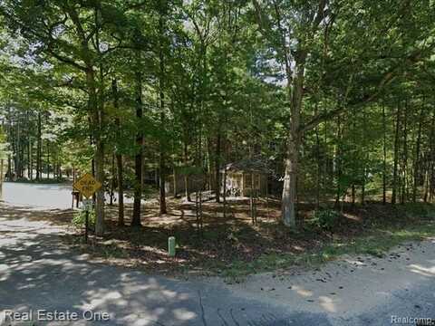 1961 N BEECHWOOD Drive, Mears, MI 49436