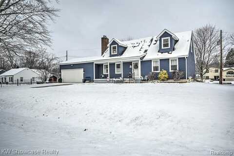 2959 TES Drive, Highland, MI 48356