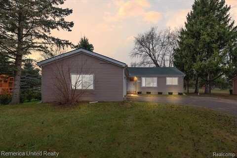 2365 WILLOW Lane, Highland, MI 48356