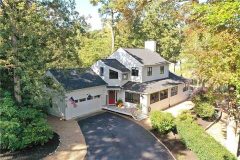 9019 River Crescent Drive, Suffolk, VA 23433