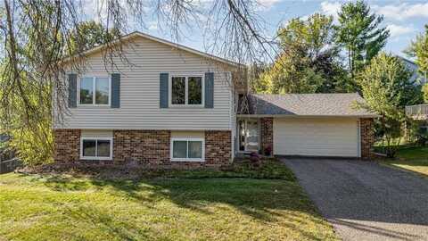 9349 Wentlock Road, Woodbury, MN 55125