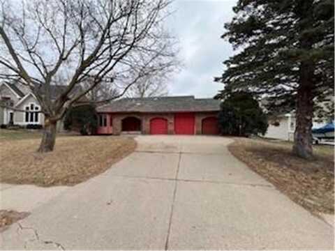 10630 47th Avenue N, Plymouth, MN 55442