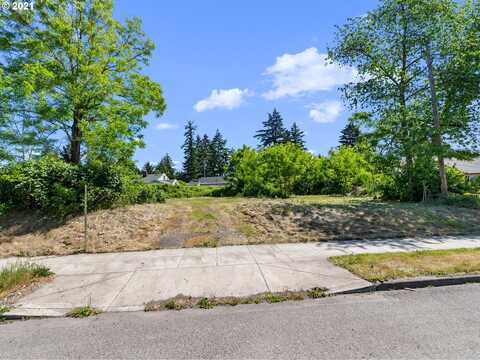 5716 SE 122ND AVE, Portland, OR 97236