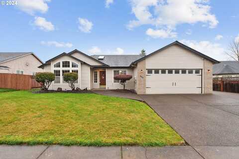 240 THUNDERBIRD ST, Molalla, OR 97038