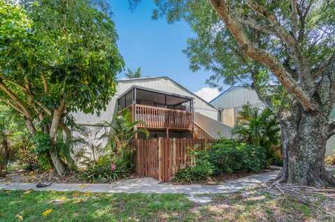 2 Crossings Circle E, Boynton Beach, FL 33435