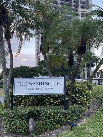 2000 Presidential 202 Way, West Palm Beach, FL 33401