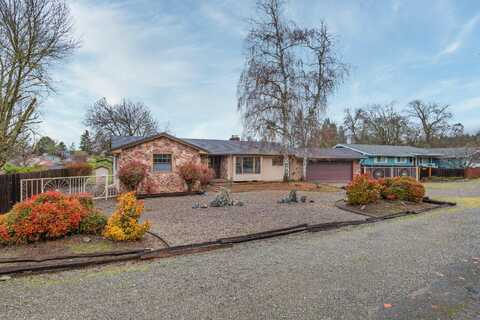 244 Swarthout Drive, Grants Pass, OR 97527