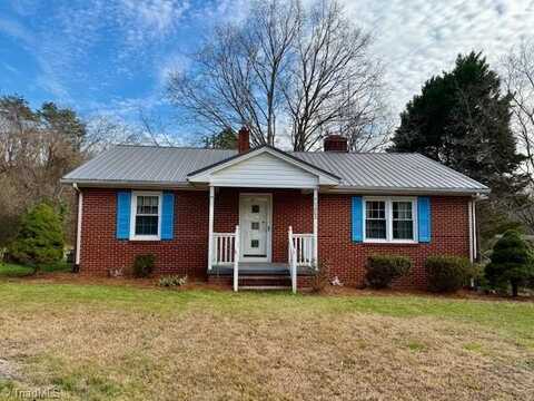 1205 Lineberry Street, Ramseur, NC 27316