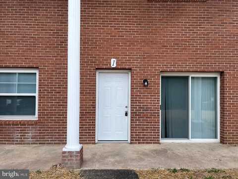 50 BRIARWOOD, BERKELEY SPRINGS, WV 25411