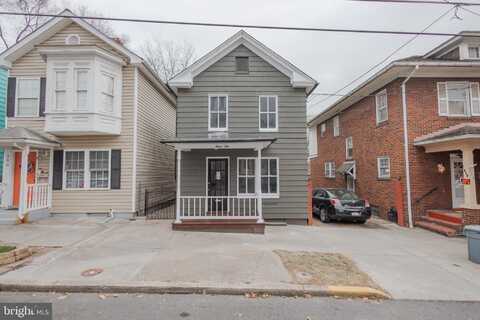 310 S MAPLE AVENUE, MARTINSBURG, WV 25401