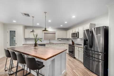 19641 E EMPEROR Boulevard, Queen Creek, AZ 85142