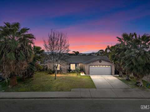 221 Trino Avenue, Arvin, CA 93203