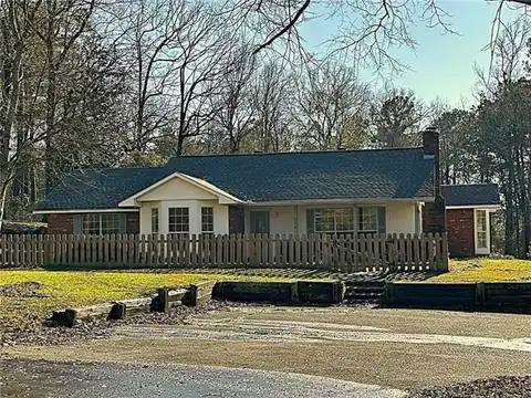 204 ROBIN HOOD Road, Dry Prong, LA 71423