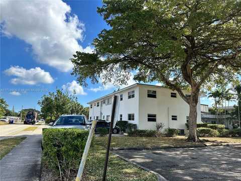 2458 Polk St, Hollywood, FL 33020