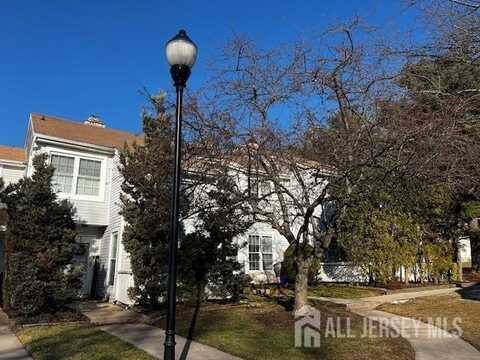 28 Borelle Square, Sayreville, NJ 08859