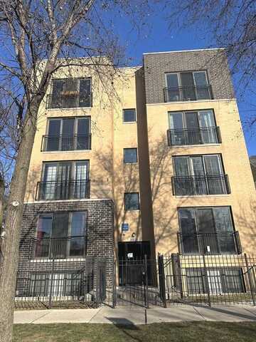 3332 W Palmer Street, Chicago, IL 60647