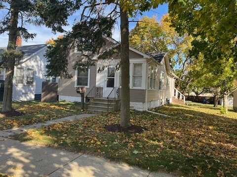 426 S 10th Street, DeKalb, IL 60115