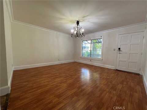 521 S Lyon Street, Santa Ana, CA 92701