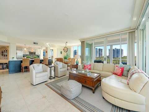 25 BLUEBILL, NAPLES, FL 34108